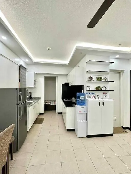 ダバオ　シティ3Br Fully Furnished With Balconyアパートメント アパート